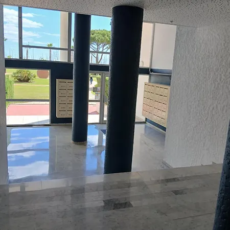 Appartement Entre Port Et Standing