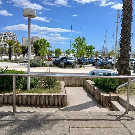 Apartment Entre Port Et Standing La Grande-Motte