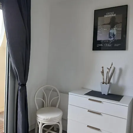 Apartment Entre Port Et Standing