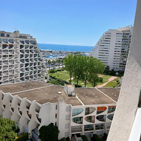 Apartment Entre Port Et Standing